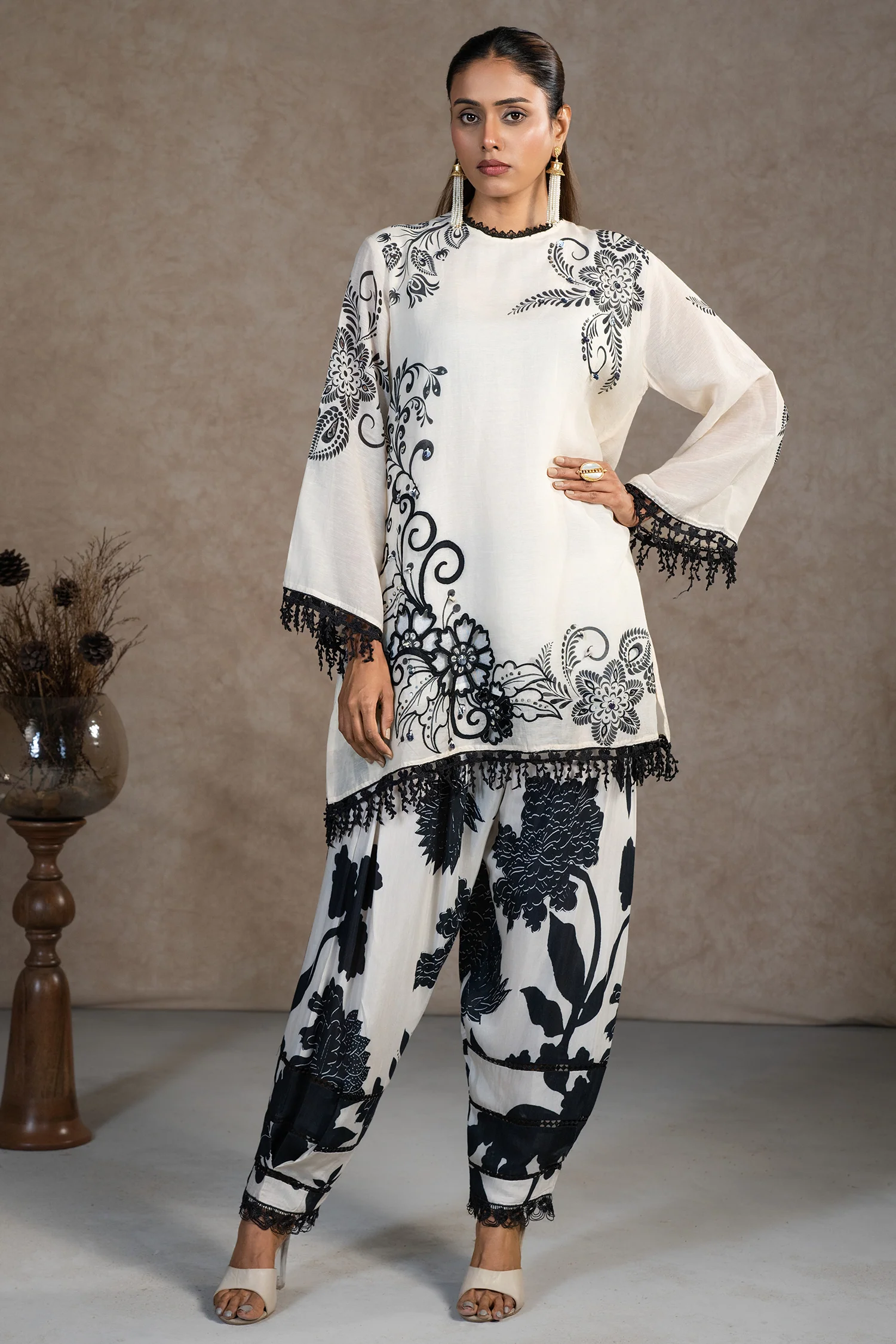 Ivory Cream Linen Floral Printed Co-Ord Set - Image 3