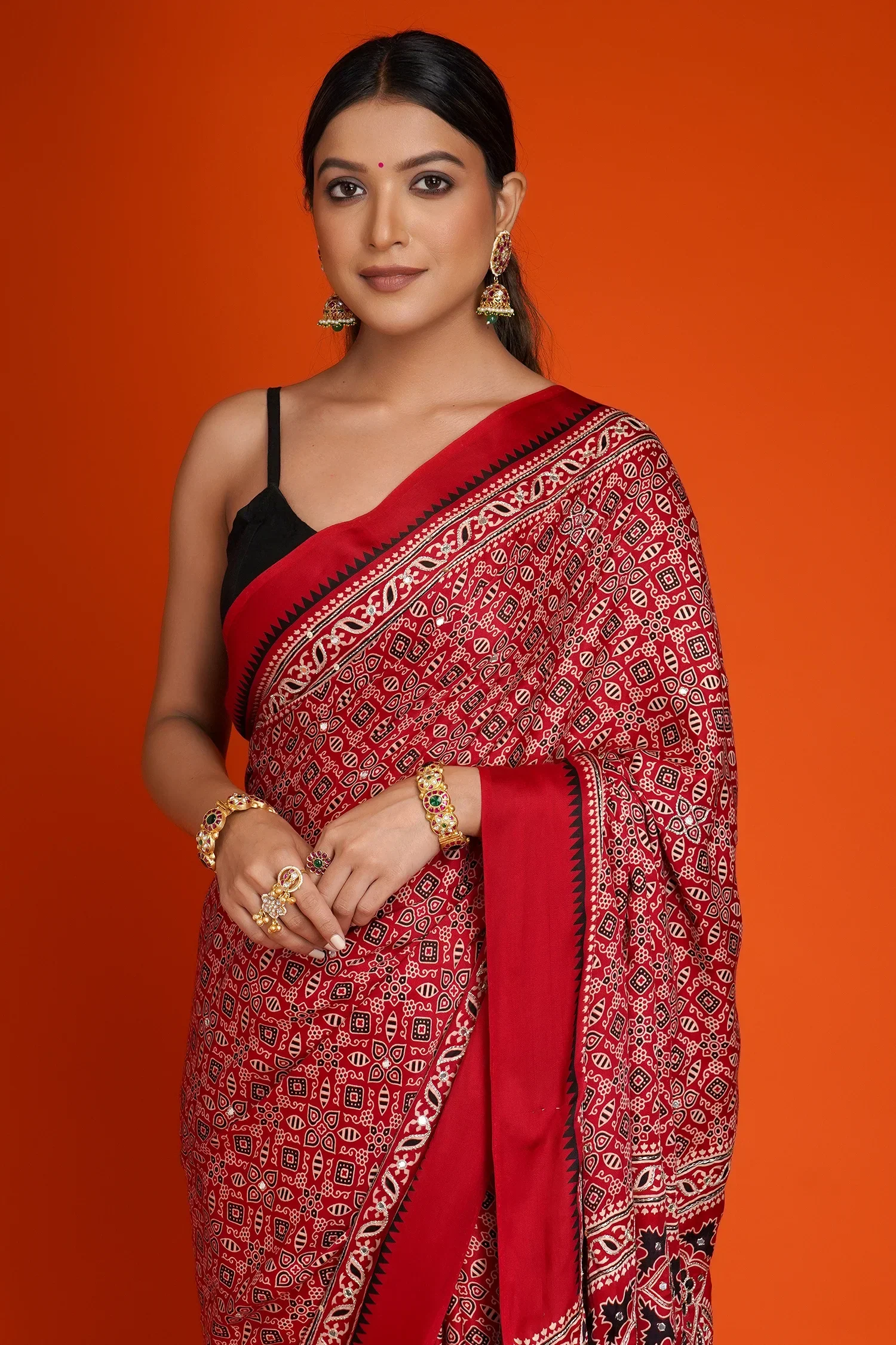 Maroon Art Silk Ajrakh Printed Saree with Paisley Motifs - Image 6