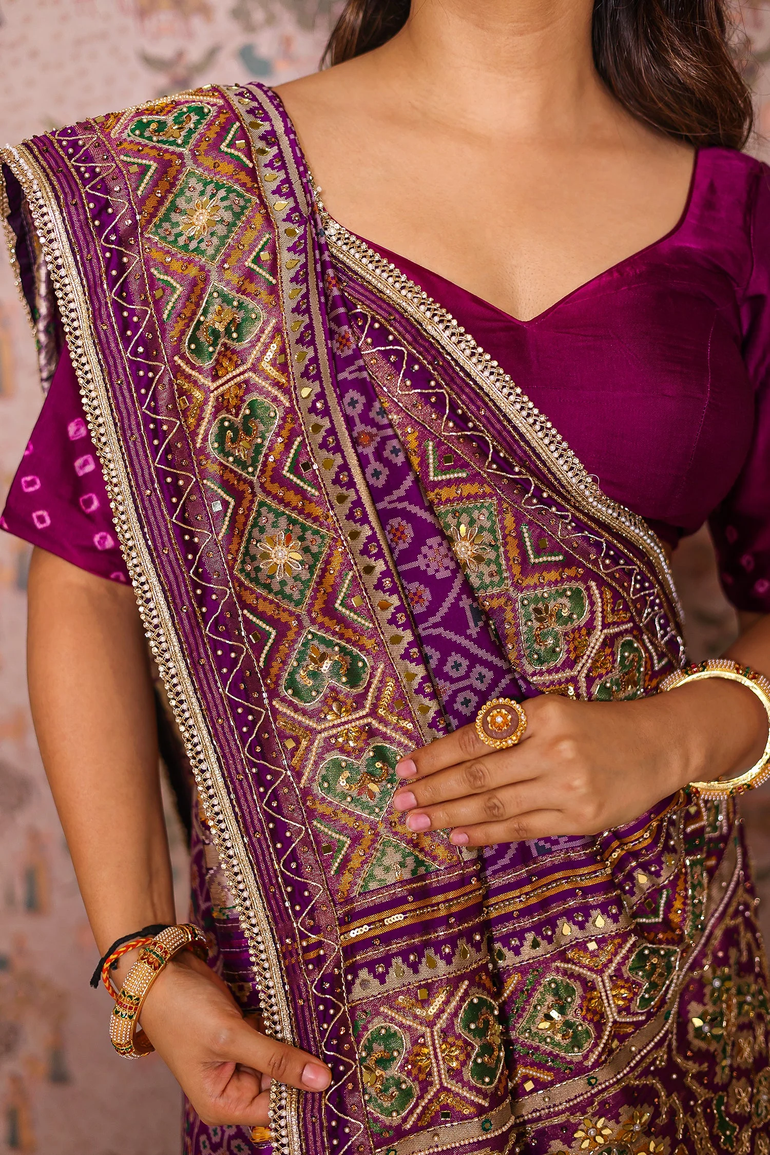 Purple Silk Traditional Woven Patola Saree with Cutdana and Beads Work - Image 6